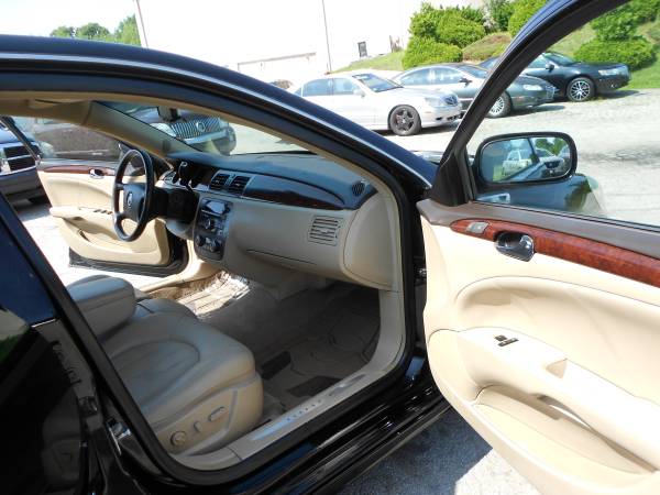 Buick Lucerne CXL Leather Luxury Sedan One owner **1 Year Warranty*** for sale in Hampstead, MA – photo 13