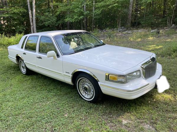 97 Lincoln Town Car for sale in New Gloucester, ME