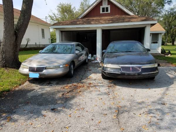 Pair of '95 Lincoln Mark VIII's for sale in Milan, IA