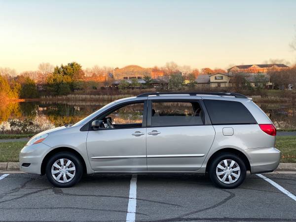 2008 Sienna LE, 8 Passengers - - by dealer - vehicle for sale in Leesburg, District Of Columbia – photo 7