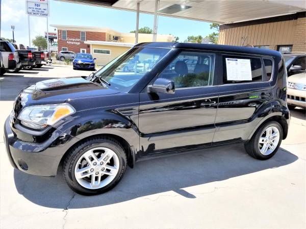 2011 KIA SOUL 5 DR LOW MILES 1 OWNER NO ACCIDENTS MINT COND. for sale in Sarasota, FL