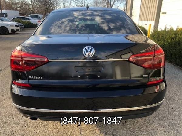 2017 Volkswagen Passat 1.8 TSI S 1 OWNER OFF LEASE! FINANCING &... for sale in Elgin, IL – photo 7