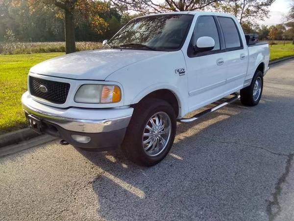 Nice 2001 Ford F 150XL CREW CAB 4WD - cars & trucks - by dealer -... for sale in Laurel, District Of Columbia – photo 2