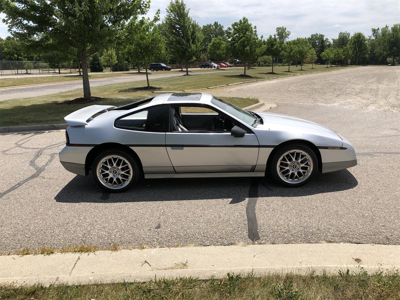 1987 Pontiac Fiero for sale in Northville, MI – photo 3
