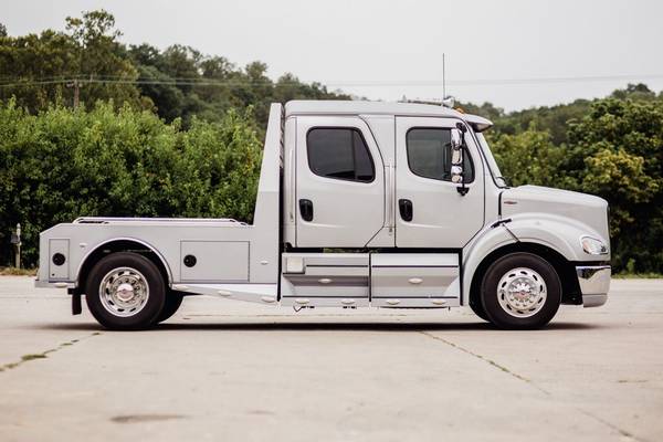 WTB: FREIGHTLINER SPORTCHASSIS, SCHWALBE, WESTERN HAULER TRUCKS. -... for sale in Bloomington, NM – photo 5