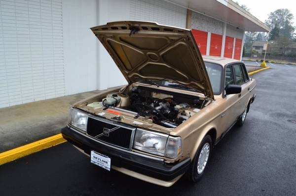 1990 Volvo 240 Base 4dr Sedan - - by dealer - vehicle for sale in Tacoma, WA – photo 10