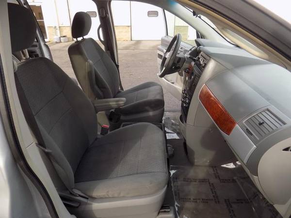 2008 Chrysler Town Country 4dr Wgn Touring - - by for sale in Norton, OH – photo 18