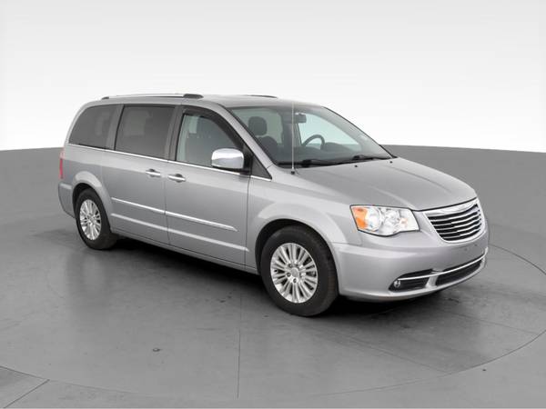 2015 Chrysler Town and Country Limited Minivan 4D van Gray - FINANCE... for sale in Houston, TX – photo 15