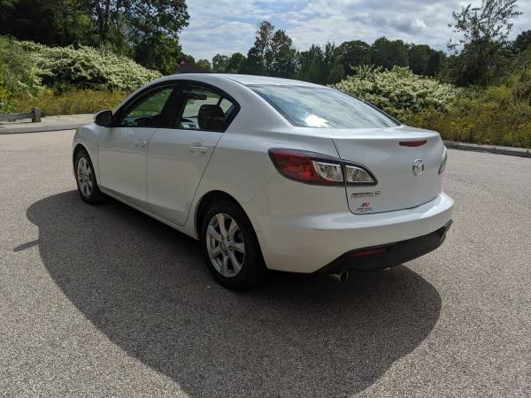 2010 Mazda3 Touring Sedan - Sporty! Easy Financing! for sale in Griswold, CT – photo 7