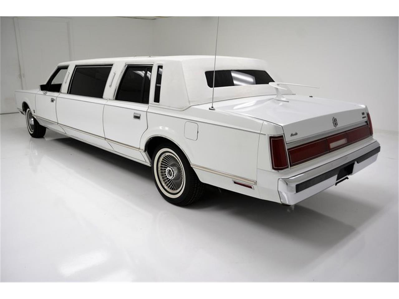 1985 Lincoln Town Car for sale in Morgantown, PA – photo 3