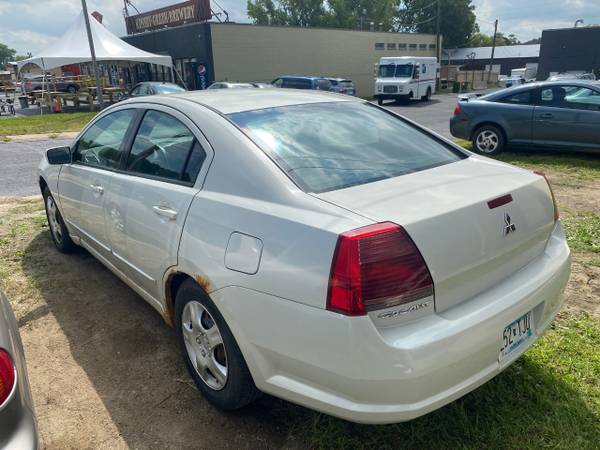 2006 Mitsubishi Galant SE - - by dealer - vehicle for sale in Rochester, MN – photo 3