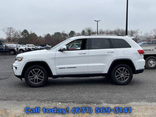 2017 Jeep Grand Cherokee Limited SUV - - by dealer for sale in Patchogue, NY