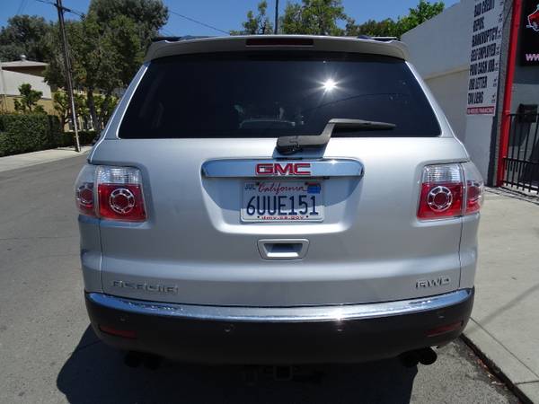 2011 GMC ACADIA SLT! 3RD ROW SEAT! BACK UP CAMERA! for sale in Santa Ana, CA – photo 4