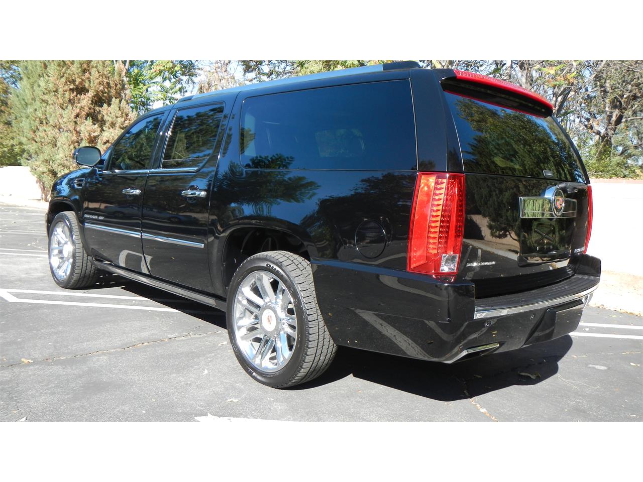 2013 Cadillac Escalade for sale in Woodland Hills, CA – photo 2