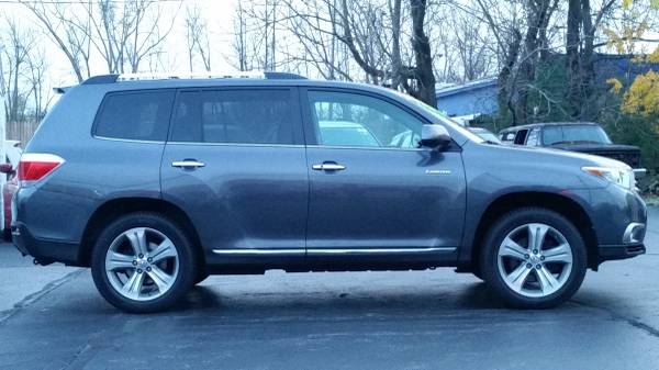 2013 Toyota Highlander Limited AWD (FREE CARFAX! RUNS & DRIVES LIKE for sale in Rochester , NY – photo 9