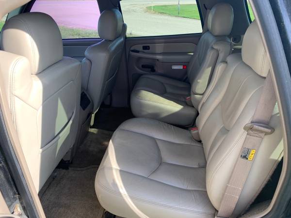 2003 CHEVY TAHOE LT , LEATHER , CAPTAIN CHAIRS for sale in Fond Du Lac, WI – photo 5