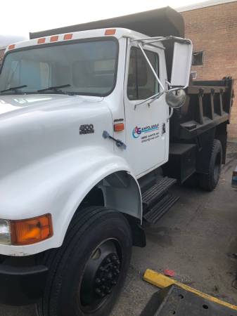 International Dump truck with plow for sale in Des Plaines, IL
