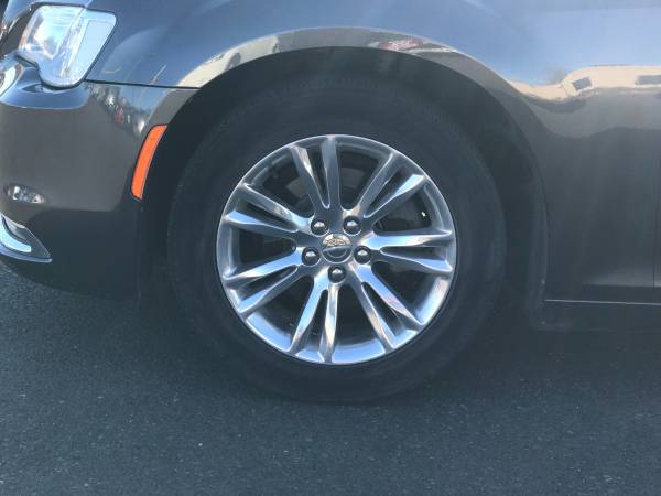 2016 CHRYSLER 300C (CLEAN TITLE) (NAVIGATION) (BACK UP CAMERA) -... for sale in Milwaukie, OR – photo 10