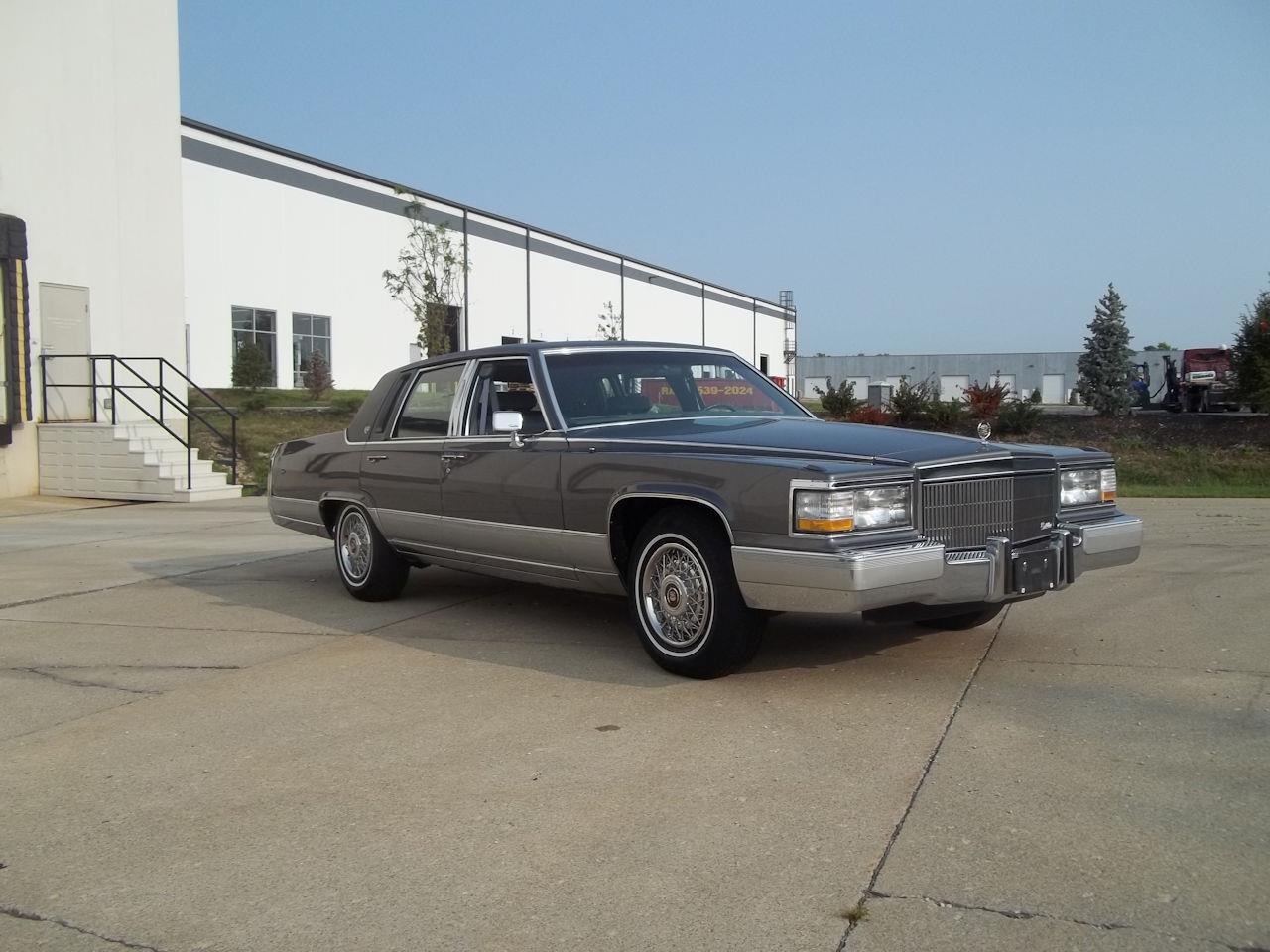 1992 Cadillac Fleetwood for sale in O'Fallon, IL – photo 10