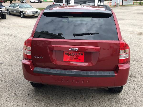 2007 JEEP Compass 4x4 for sale in Yorkville, IL – photo 4