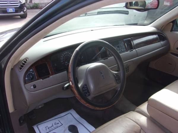 1998 Lincoln Town Car Signature 4dr Sedan with - - by for sale in Sioux Falls, SD – photo 10