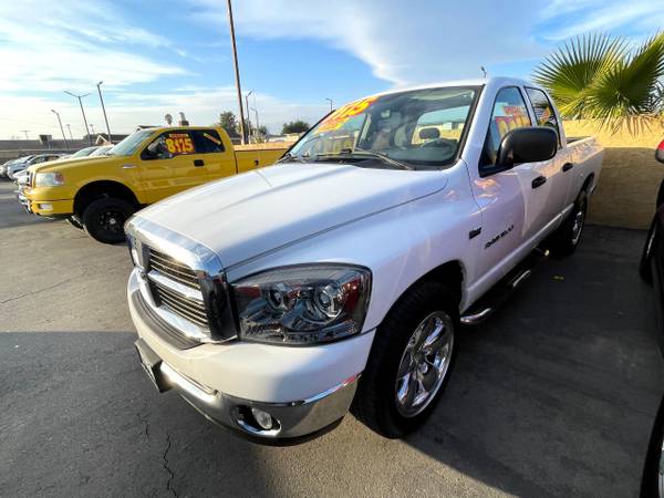 2006 Dodge Ram 1500 SLT 8 CYLINDER AUTOMTIC 6 PASSENGERS TOWING PK for sale in BLOOMINGTON, CA – photo 4