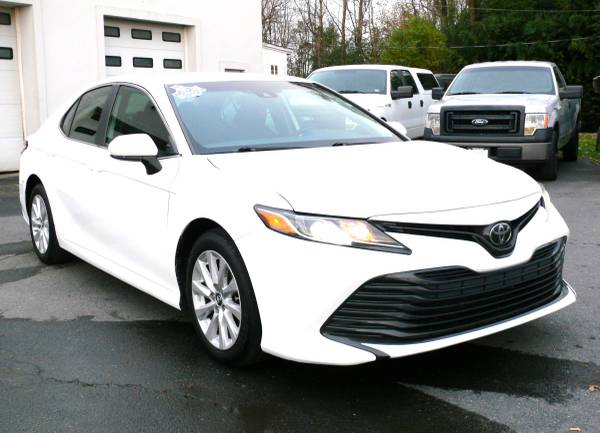 2019 TOYOTA CAMRY 2 5L - ONLY ONE OWNER - GREAT CONDITION! - cars & for sale in MOUNT CRAWFORD, VA – photo 3