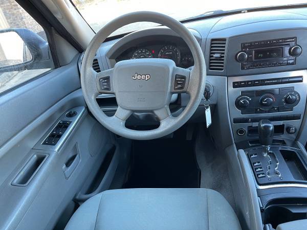 2006 Jeep Grand Cherokee LAREDO 4WD 3.7L V6 - 149,000 Miles - cars &... for sale in Lakemore, OH – photo 5