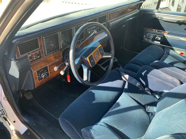 1989 Lincoln town car for sale in Newburyport, MA – photo 6