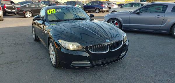 2009 BMW Z4 sDrive30i 2dr Convertible - cars & trucks - by dealer -... for sale in Hazel Crest, IL