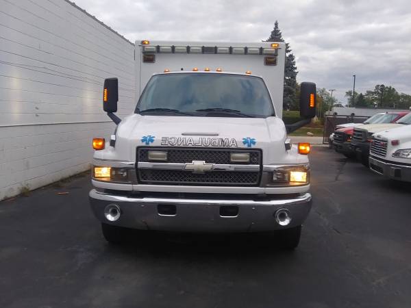 Ambulance GMC 4500, 1 Owner-Former Fire Dept 94 k miles, DuraMax for sale in Midlothian, IL – photo 2