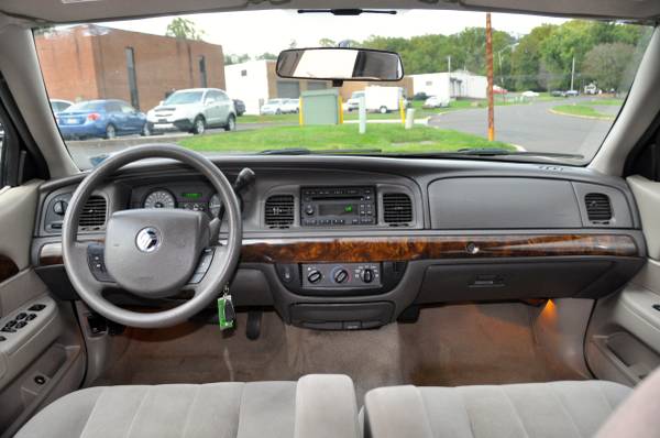 2006 Mercury Grand Marquis GS Premium 33K Miles Clean PA inspected for sale in Feasterville Trevose, PA – photo 14