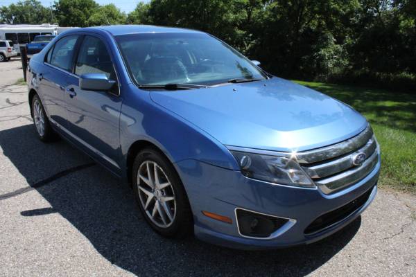 2010 Ford Fusion SEL with front wheel drive, leather interior - cars for sale in Grand Rapids, MI