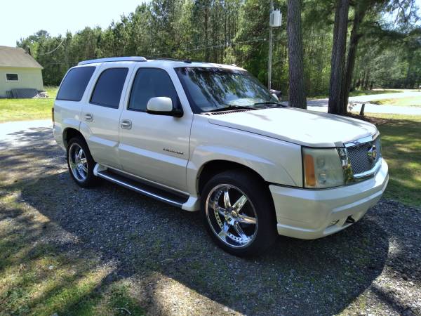 2003 Cadillac Escalade/Yukon/GMC/Tahoe/3rd Row/cars & for sale in Other, VA