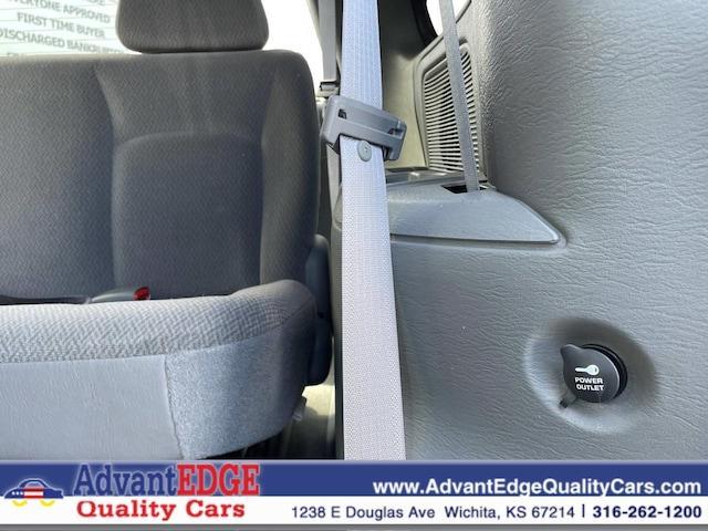 2005 Chrysler Town & Country for sale in Wichita, KS – photo 23