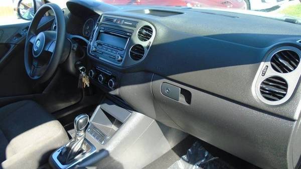 2012 vw tiguan 108,000 miles clean car $6900 **Call Us Today For... for sale in Waterloo, IA – photo 10