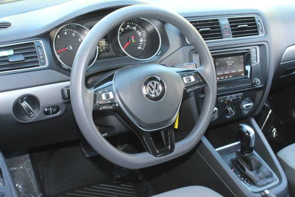 2018 Volkswagen Jetta VW GREAT MPG! - - by dealer for sale in Boise, ID – photo 17