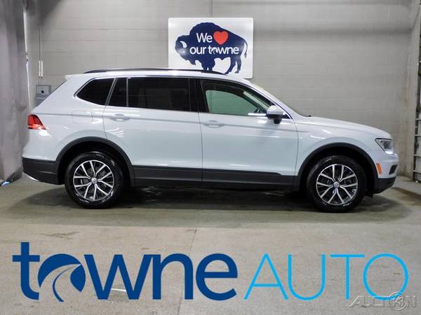 2019 Volkswagen Tiguan 2 0T SEL SKU: HY19081A Volkswagen Tiguan 2 0T for sale in Orchard Park, NY – photo 3