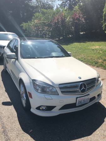 Clean 2010 Mercedes C300 4matic with panoramic roof, 131k for sale in Federal Way, WA