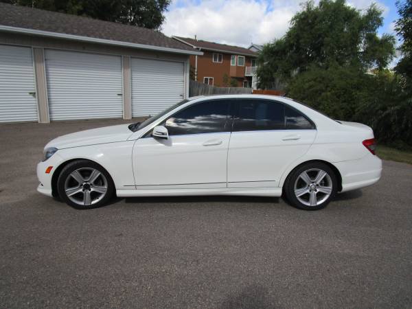 2011 mercedes benz c300 4matic - - by dealer - vehicle for sale in Montrose, MN