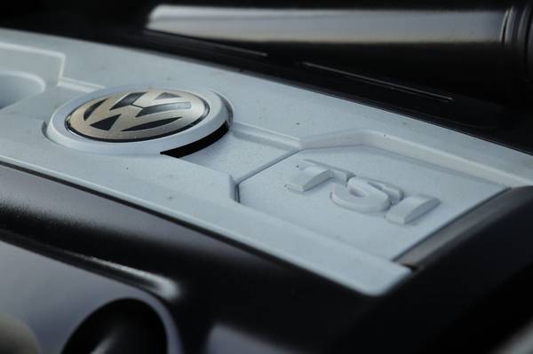 2015 *Volkswagen* *CC* *4dr Sedan DSG Executive PZEV for sale in Oak Forest, IL – photo 14