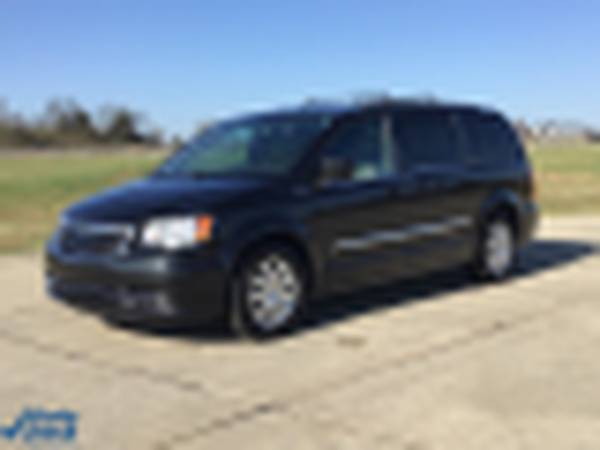 2016 Chrysler Town Country Touring - cars & trucks - by dealer -... for sale in Dry Ridge, OH – photo 4
