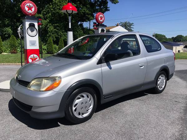 2001 Toyota Echo 5 Speed Manual Clean Carfax Excellent Cond Gas for sale in Palmyra, PA