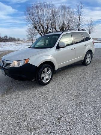 Subaru Forester 2010 for sale in Saint Charles, IA
