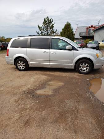2008 Chrysler Town and Country Touring!! for sale in Hermantown, MN – photo 4