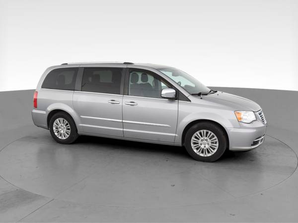 2015 Chrysler Town and Country Limited Minivan 4D van Gray - FINANCE... for sale in Houston, TX – photo 14