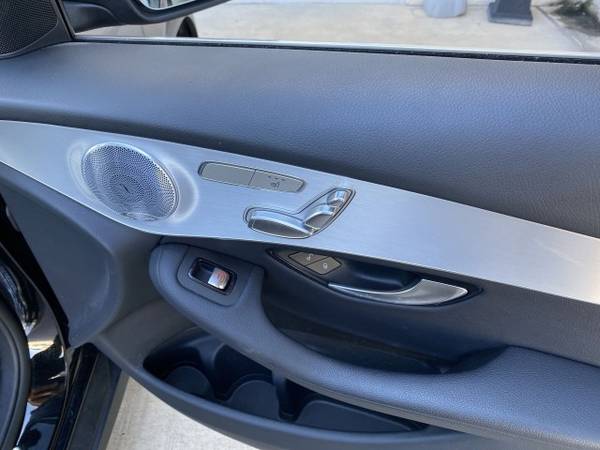 2019 Mercedes-Benz GLC GLC 300 - - by dealer - vehicle for sale in San Juan, TX – photo 22