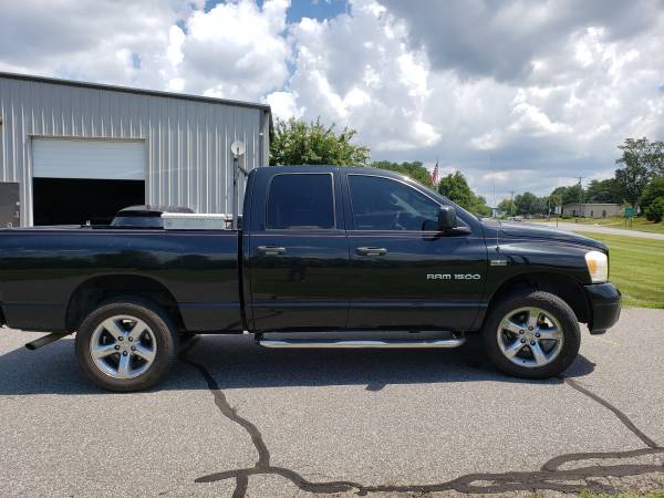 Nice Ram 1500 with Hemi for sale in Statesville, NC