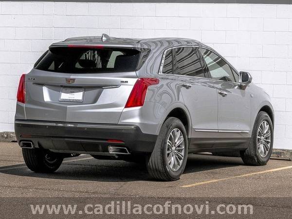 2017 Caddy *Cadillac* *XT5* Luxury AWD hatchback Radiant Silver for sale in Novi, MI – photo 6