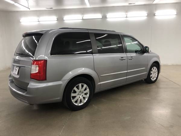 2013 Chrysler Town Country Touring - - by dealer for sale in ottumwa, IA – photo 11